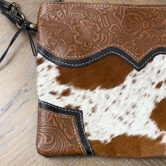 Myra Bag Brown and White Clutch - Picture 3 of 5